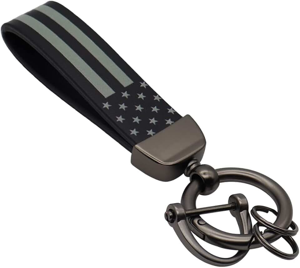 Elegananccy American USA Flag Car Keychain with Zinc Alloy Ring Fit for Truck, Ford, Jeep, Men Car Accessories